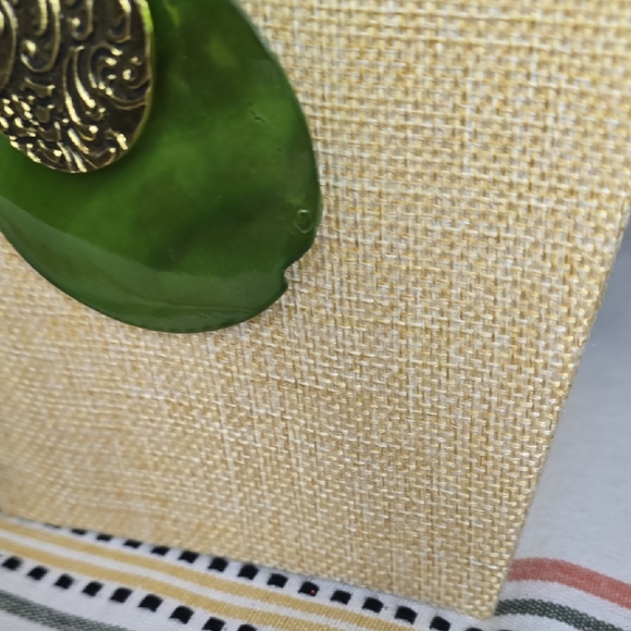 Chico's Faux Turquoise and Green Dyed Shell Statement Necklace - Picture 10 of 12